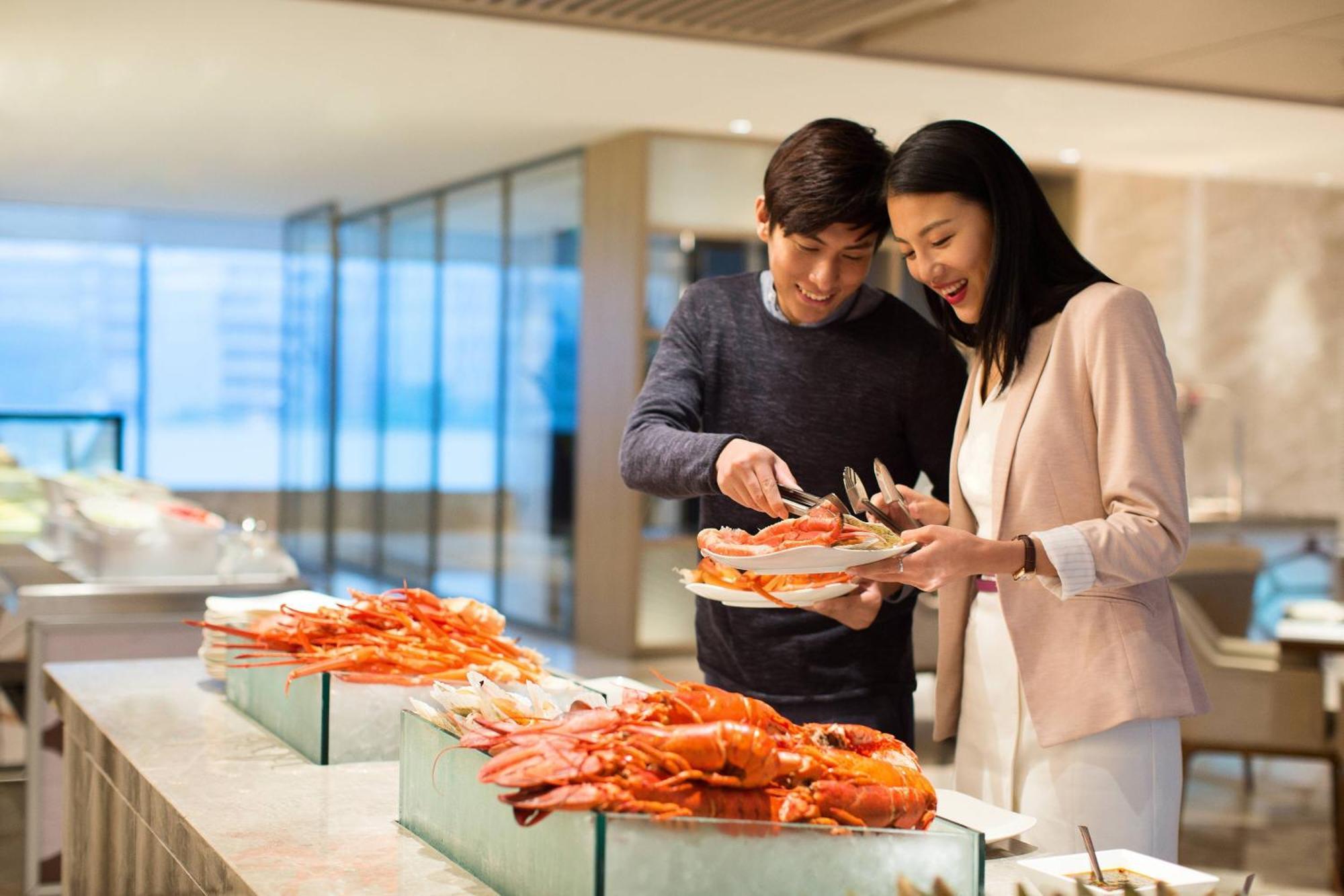 Courtyard By Marriott Zhengzhou East Hotell Exteriör bild